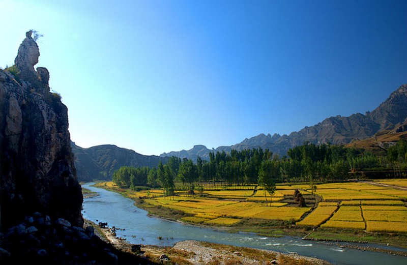  p>山东省青岛市即墨区田横镇西百里村,因距即墨县城正好一百里地,故