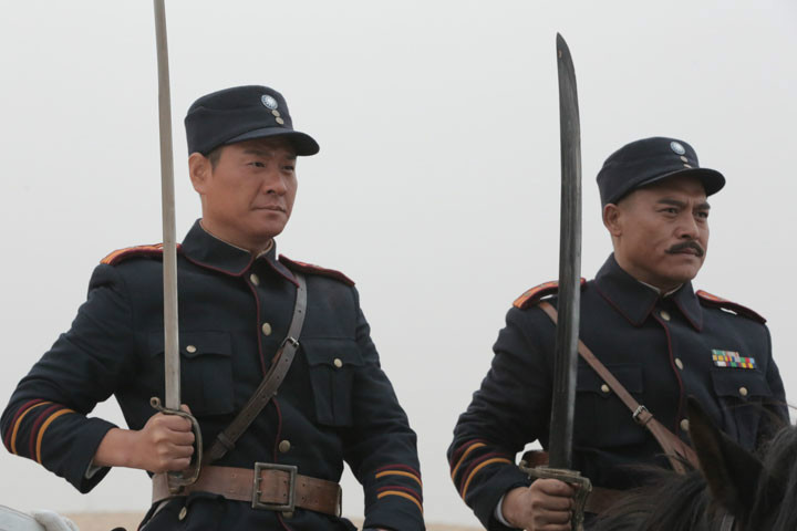  p>《左手劈刀》是由北京电视台,唐德影视,北京儒意欣欣影业投资有限