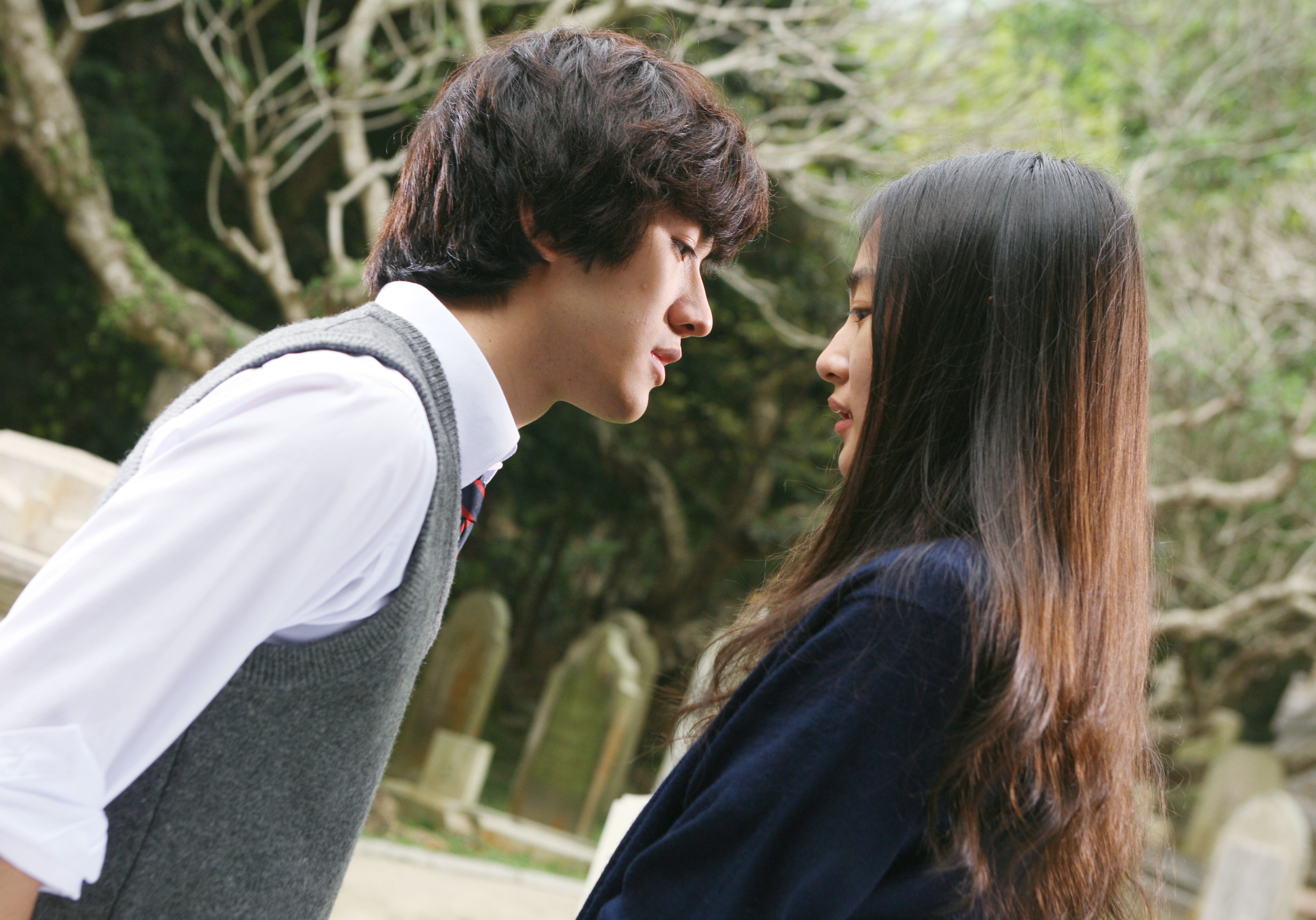  p>《岁月神偷》是美亚电影,天下影画,大地时代文化联合出品的一部