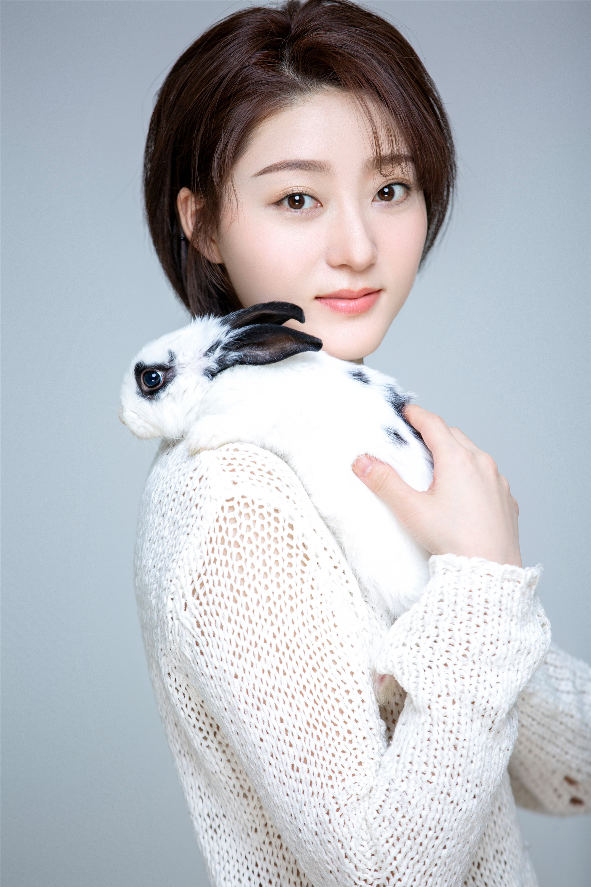  p>王怡雯,影视演员,模特,毕业于 a target="_blank" href="/item