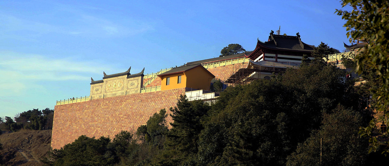  p>航坞山风景区位于杭州市 a target="_blank" href="/item/萧山区">