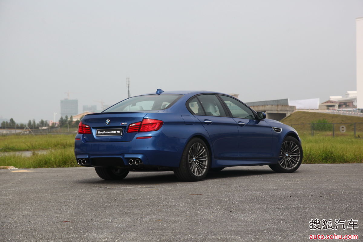 宝马m5