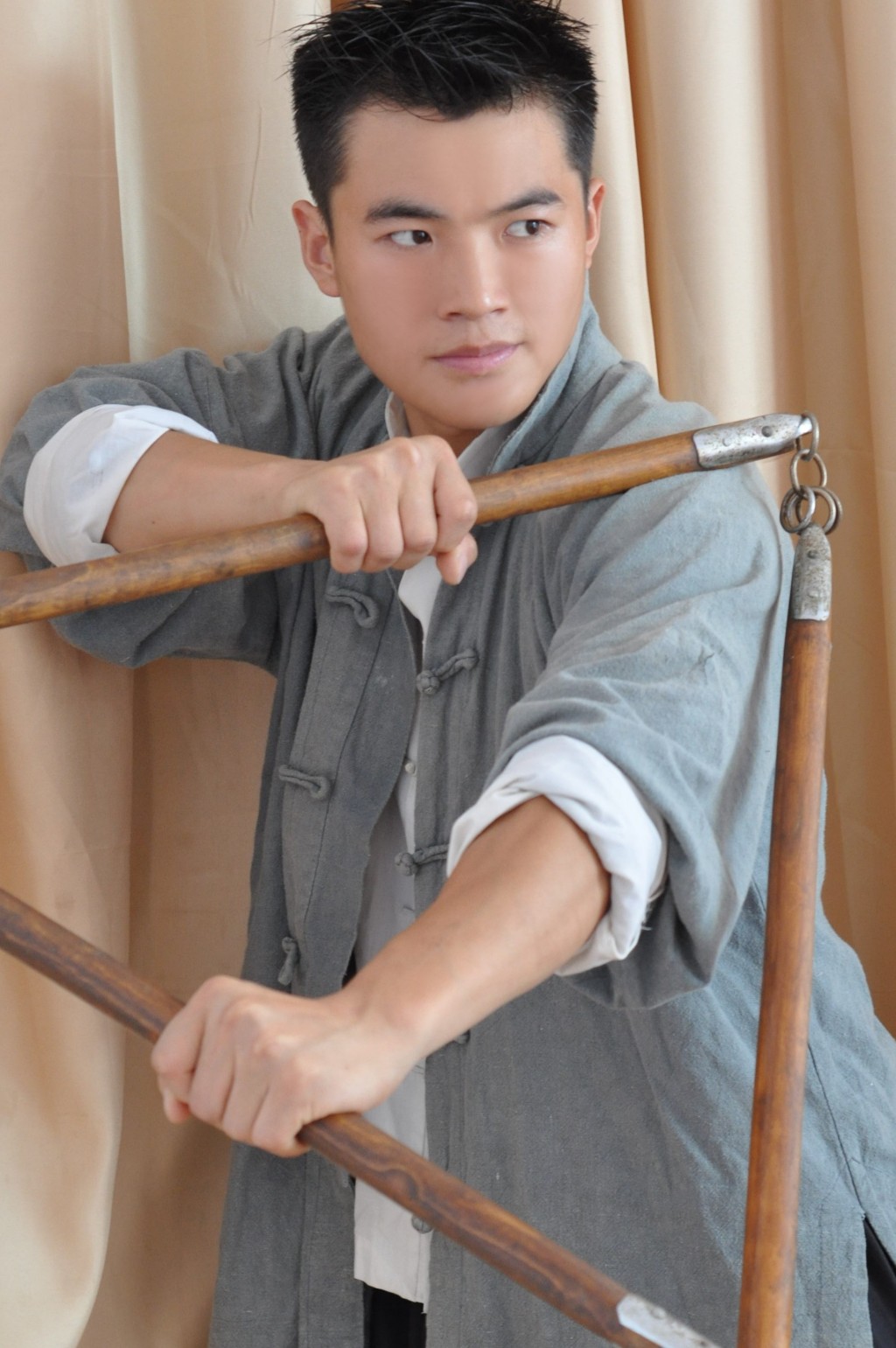 1736818" data-lemmaid="1736818">上海戏剧学院 /a>,出生于武术世家