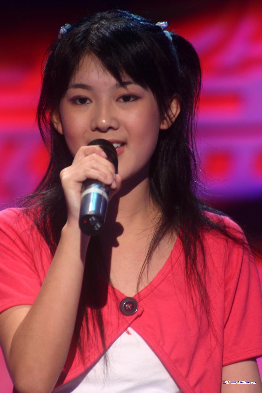 1990年5月6日出生于广州,2005快乐中国蒙牛酸酸乳超级女声广州赛区02