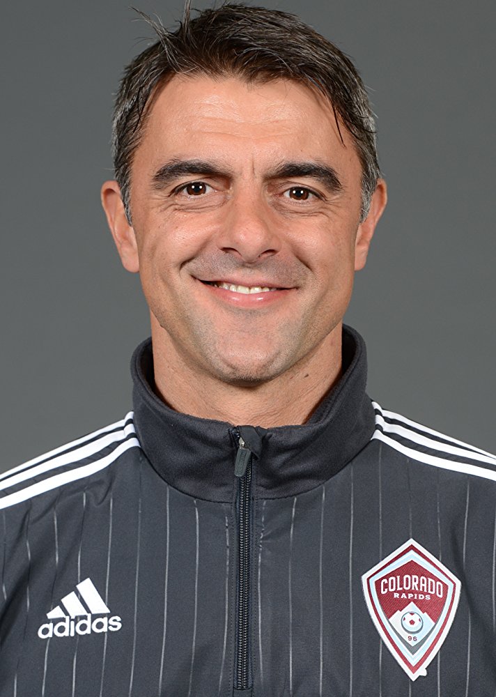  p>克劳迪奥·洛佩斯(claudio lopez),1974年7月17日出生于阿根廷里