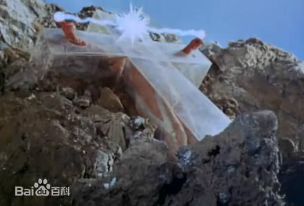 轨道图而来到了地球,留在地球上进行着与大怪兽和宇宙侵略者的战斗