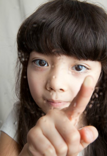 p data-id="gnteo20x6y">刘黛希,2005年9月9日出生于英国,中英混血儿
