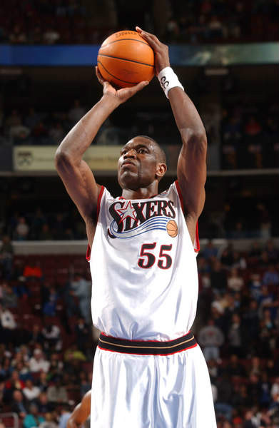 迪坎比·穆托姆博·姆博洛多·穆卡姆巴·简恩·杰奎·瓦姆托姆博