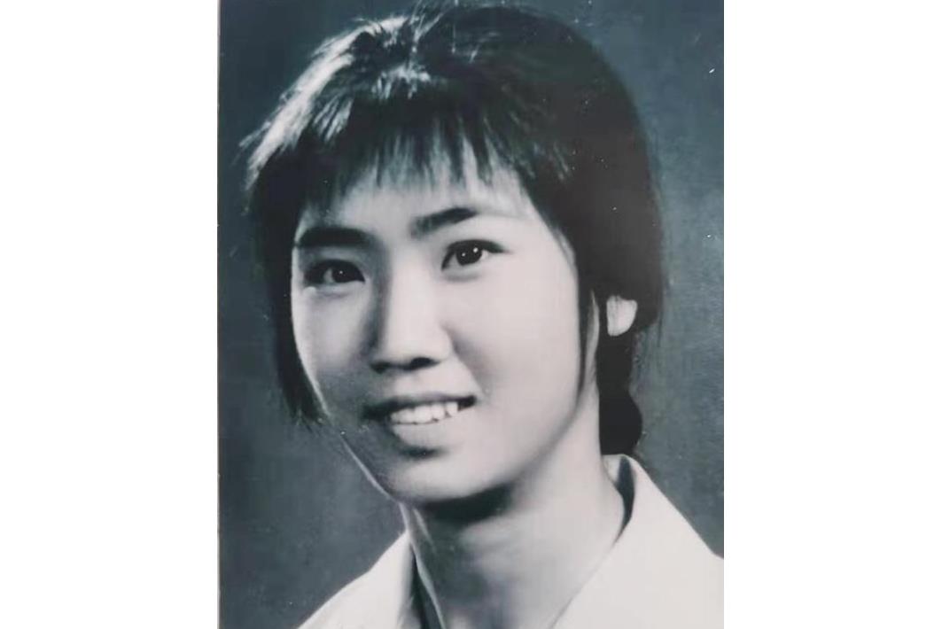 1959年5月出生于莆田涵江霞徐,1978年刘玉钗调到莆仙戏三团工作,师从