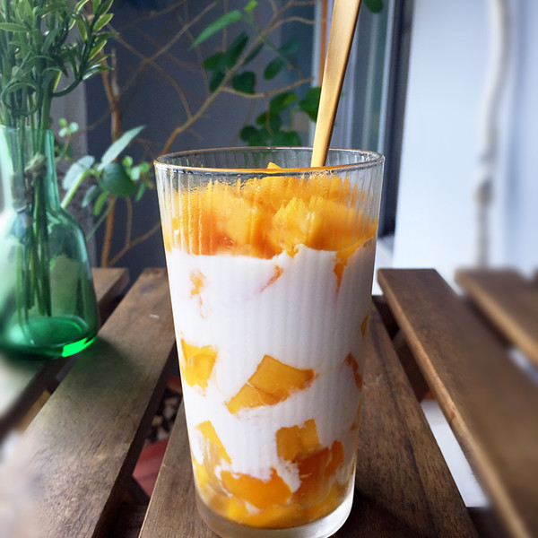 酸奶芒果