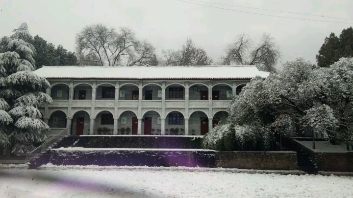 贵州铜仁第二中学