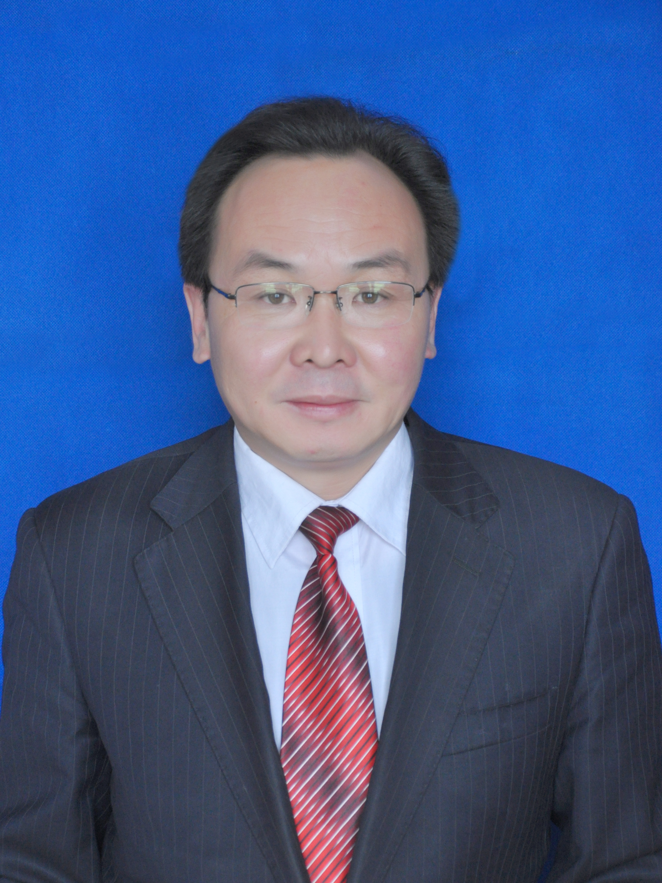  /p> p data-id="tykp4tplfagj">现任黑龙江省海林市人大常委会党组