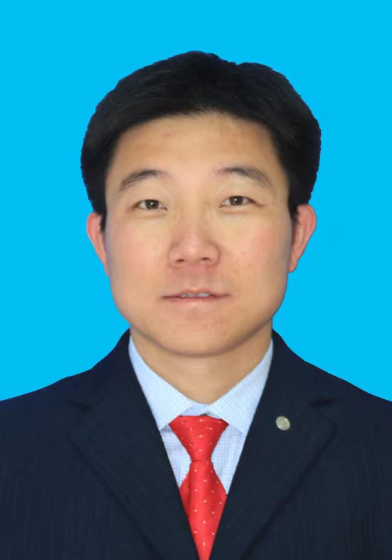 赵平