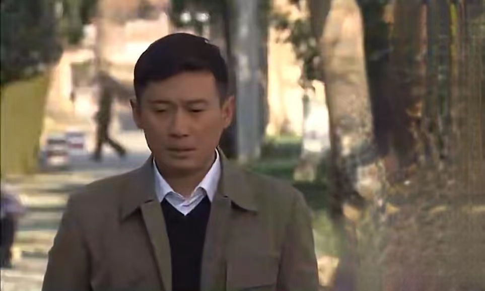 是电视剧《 a target="_blank" href="/item/冰是睡着的水/9899354"