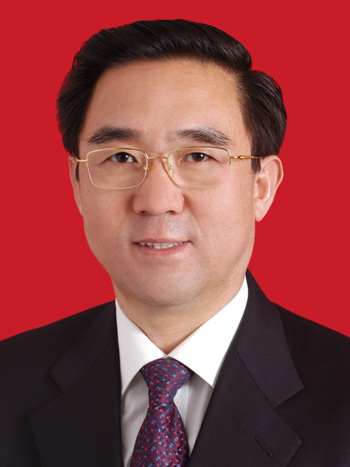  p>郑雪碧,男,汉族,1958年2月生,河北省藁城市人,1978年4月入党,1974