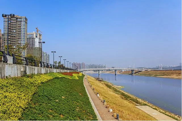 浏阳河休闲风光带位于湖南省 a target="_blank" href="/item/长沙市"