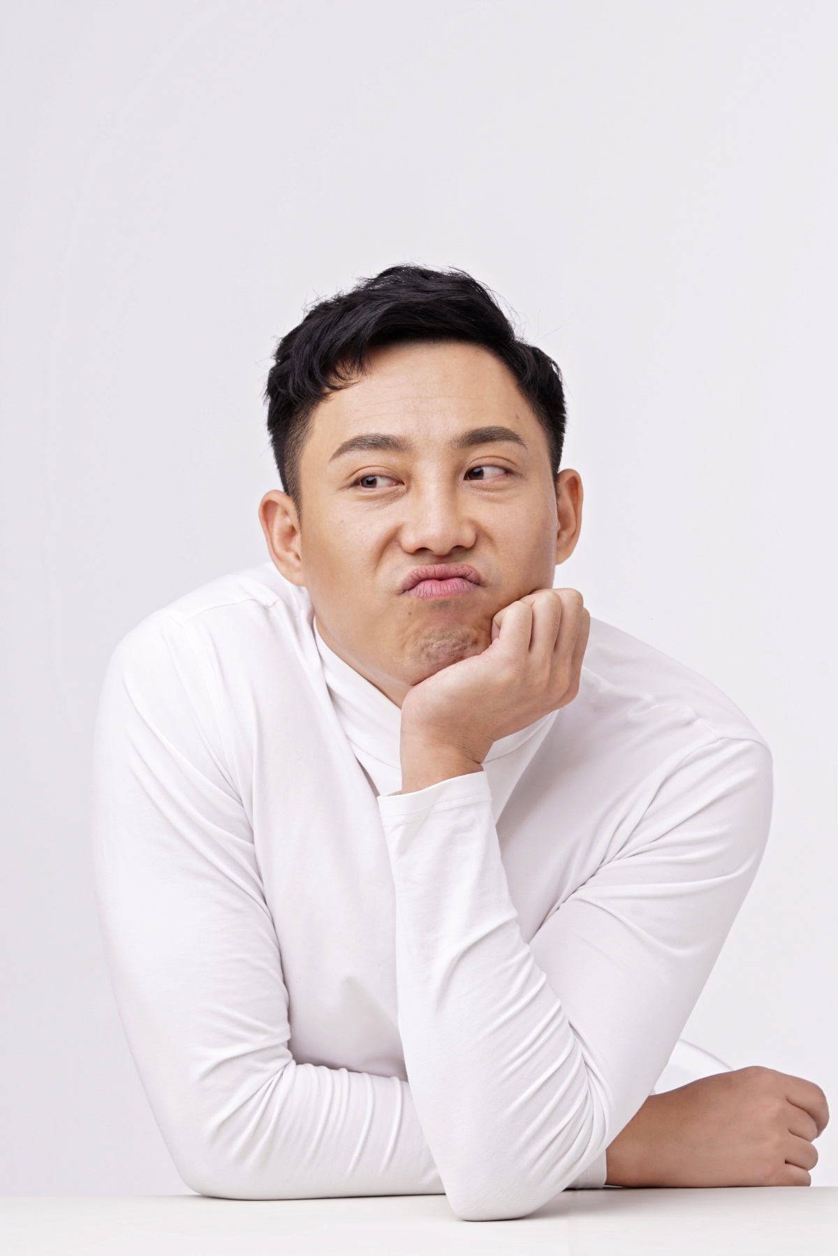  p>王鲁,1984年2月1日出生于 a target="_blank