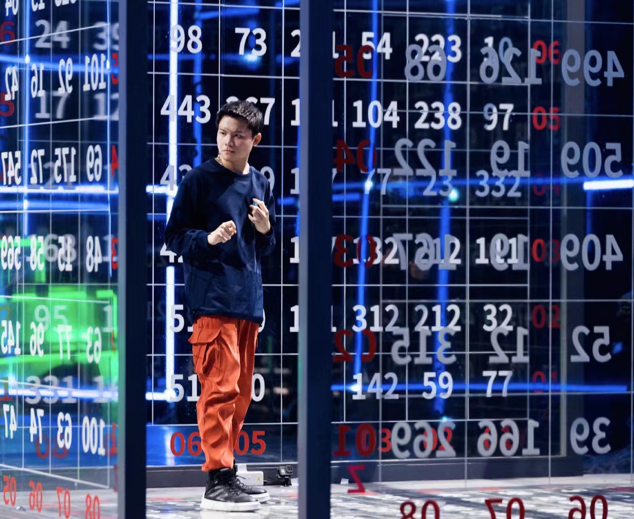 男,汉族,江苏卫视《 a target="_blank" href="/item/最强大脑第八季