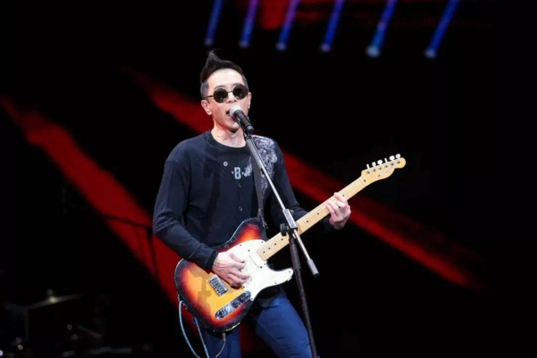  p>黄贯中(paul wong),1964年3月31日出生于中国香港,中国香港男歌手