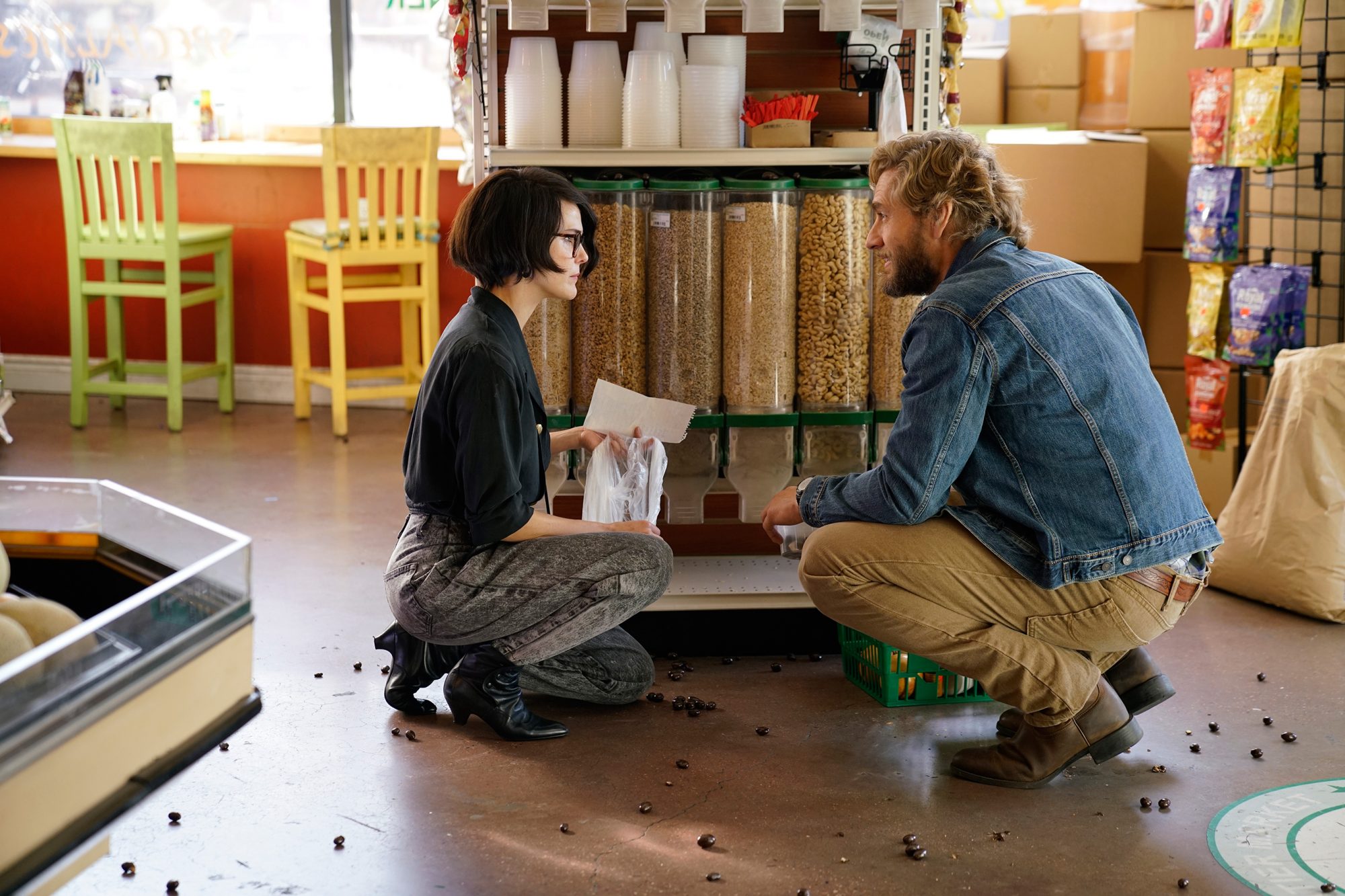  p>《美国谍梦第五季》是罗克珊·道森执导,马修·瑞斯,凯丽·拉塞尔