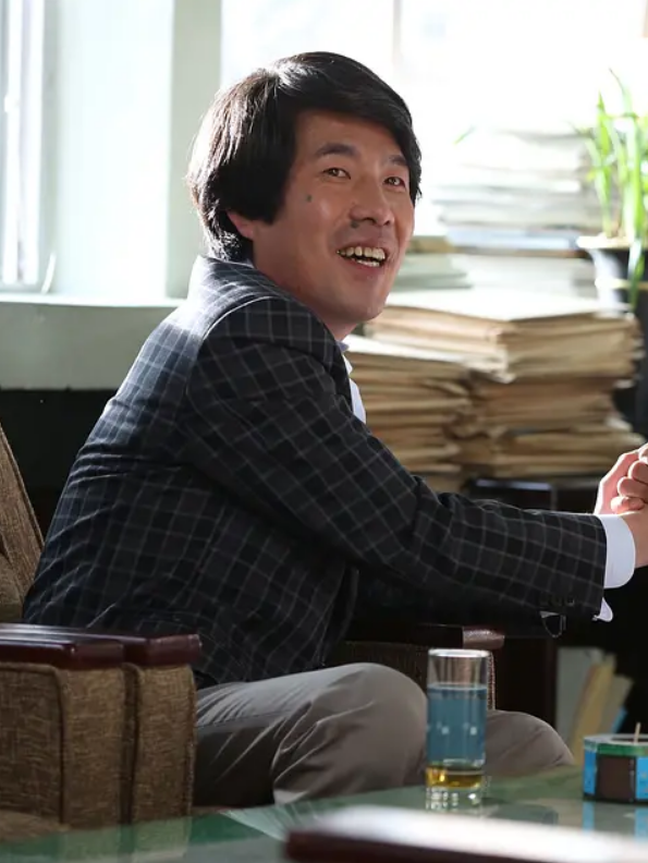  p>朴东虎,韩国剧情电影《辩护人》中的角色,由吴达洙饰演. /p>