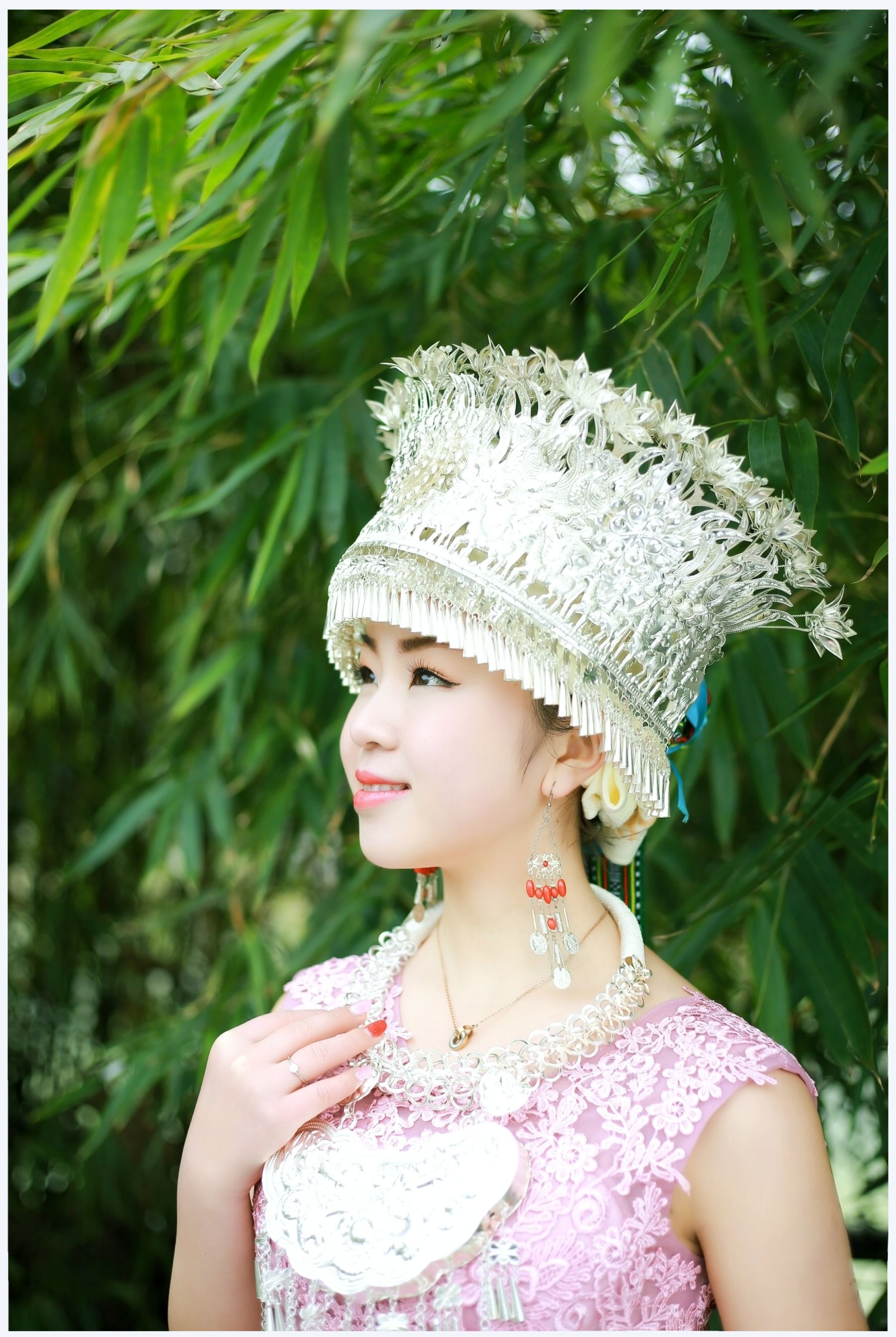 data-ctrid="hwcaytw">1 /sup>,贵州苗族歌手 sup data-ctrid="m8rbb