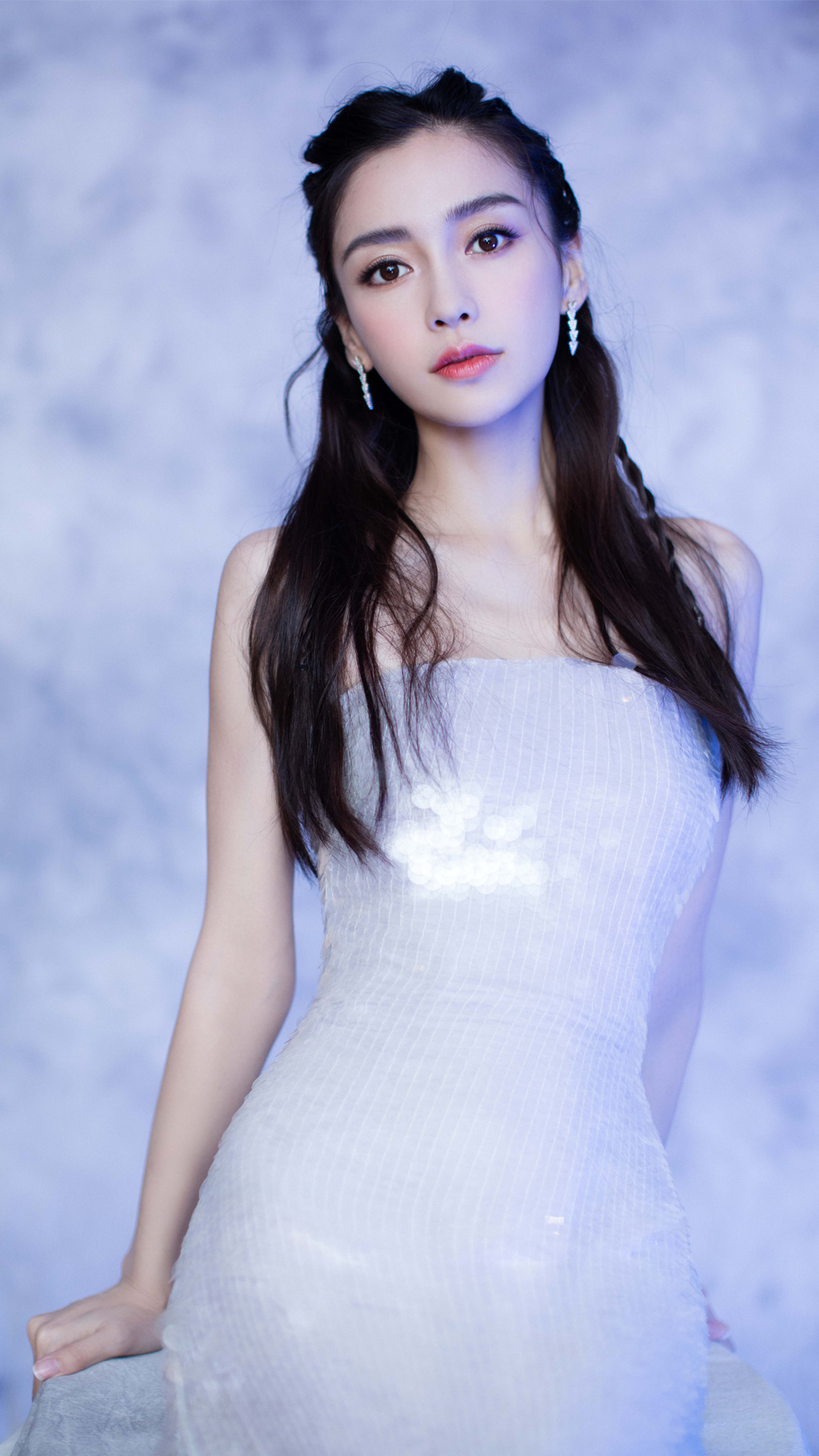  p>angelababy(杨颖),1989年2月28日出生于上海市,中国内地影视女演员