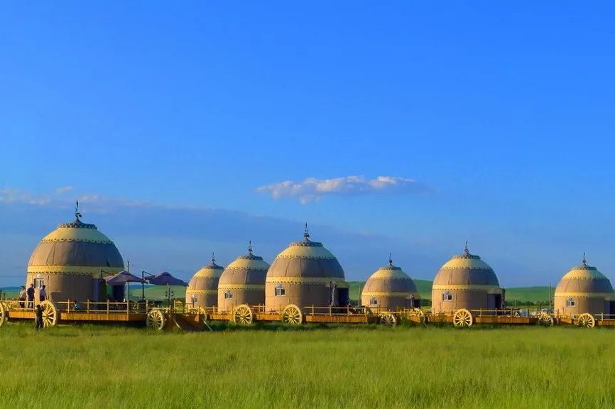 wd1da">太仆寺御马苑旅游区,位于贡宝拉格苏木所在地,距宝昌镇25公里