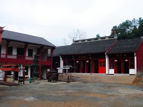  p data-id="gnb0tuxacj">太平寺是位于浙江省安吉县境内的寺庙,原名