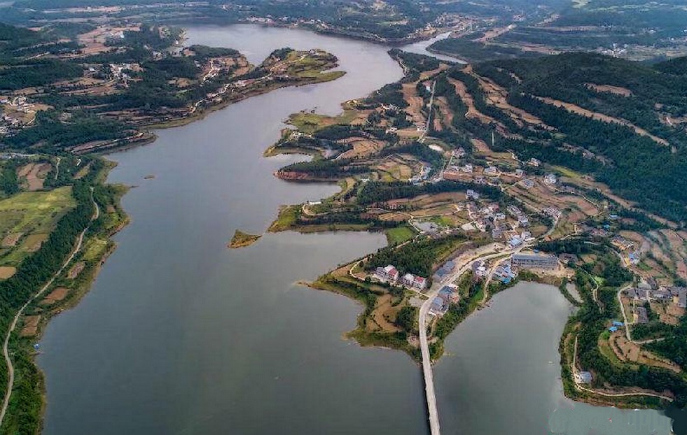 data-lemmaid="627569">嘉陵江 /a>的支流,古称西水,小潼水