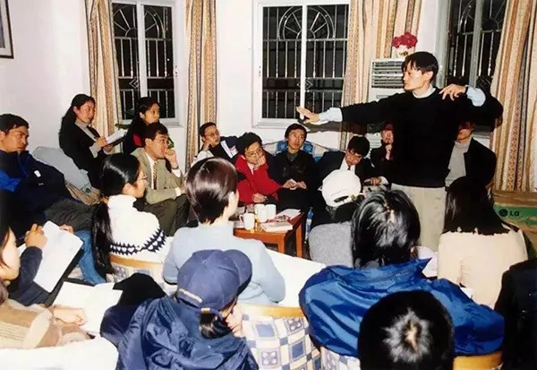 马云（阿里巴巴主要创始人，阿里巴巴原首席执行官(CEO)、董事局原主席）_百度百科