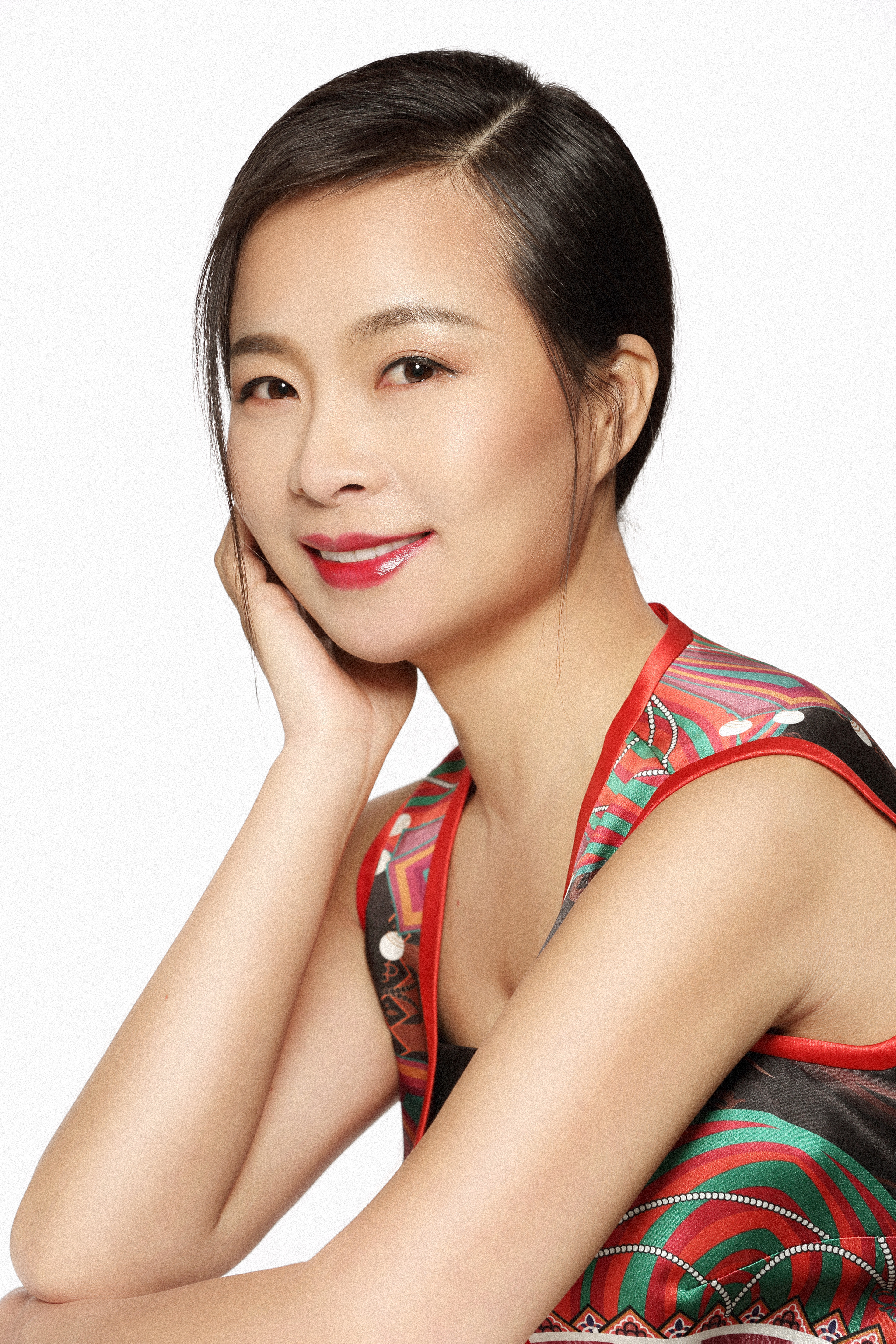  p>段娟,女,著名歌手,出生于陕西中国音乐家协会会员,中国国际新闻