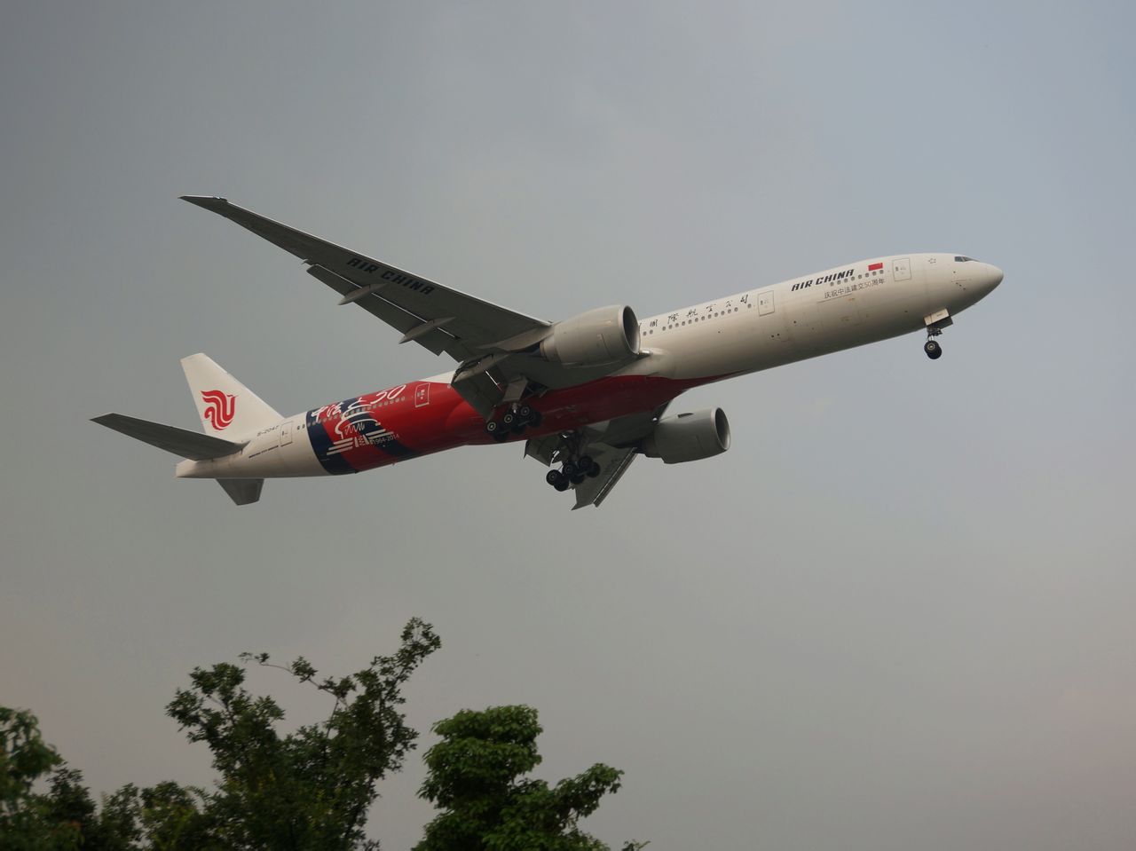  p>波音777-200是 a href="#" data-lemmaid="1633384">波音777 /a>