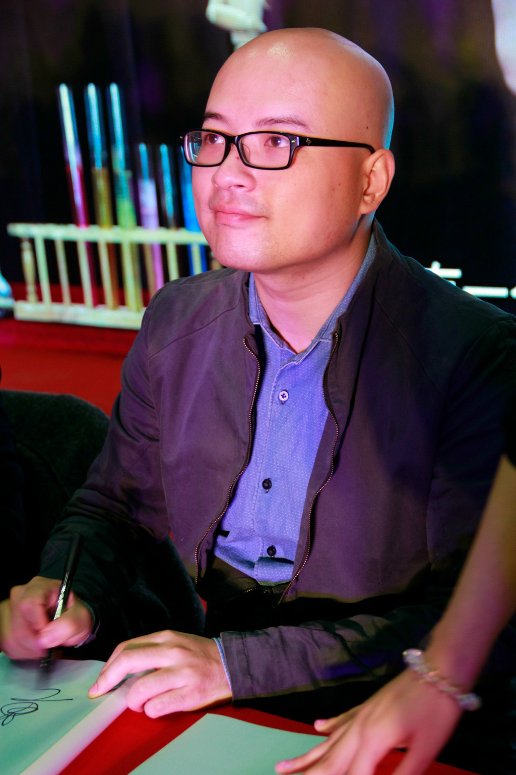  p>叫兽易小星,原名易振兴,1984年7月15日出生于湖南省岳阳市,中国