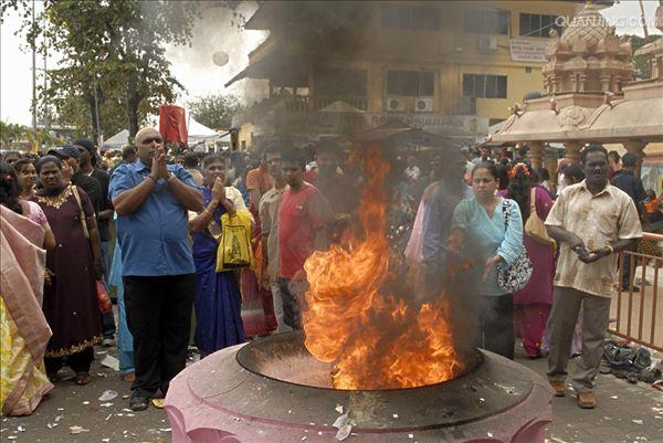  p data-id="gnwxfffarp">大宝森节是泰米尔人所庆祝的一个印度教节日