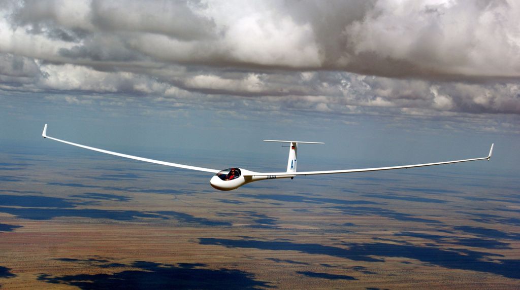  p>电动飞机(electric aircraft)是指依靠 a target="_blank" href="