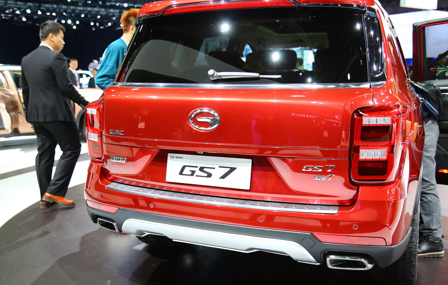 广汽传祺gs7(广汽传祺gs7最新款2023版多少钱)