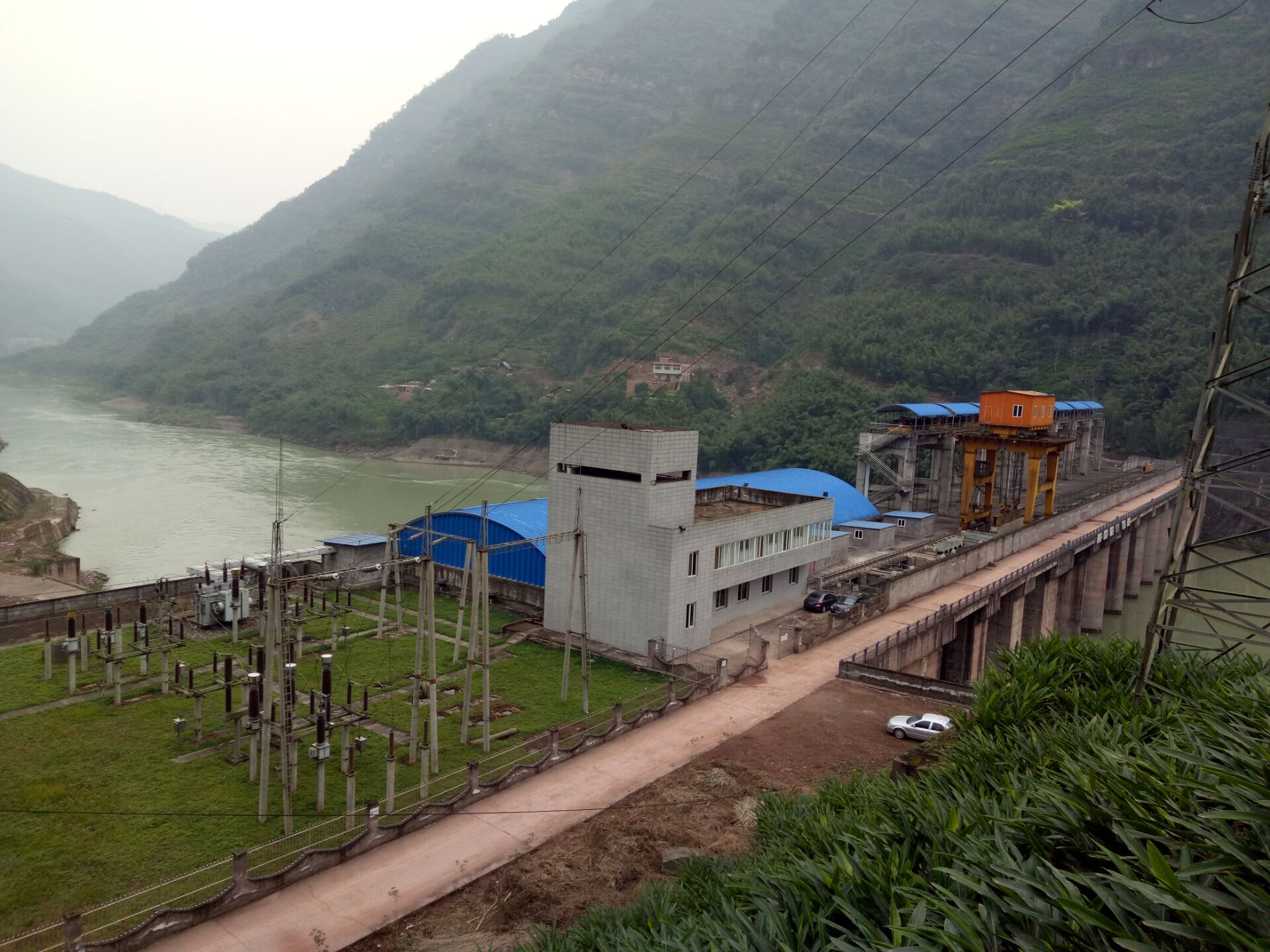  p>两碗镇位于水富市东南部,东临横江与双龙镇隔河相望,南接盐津县