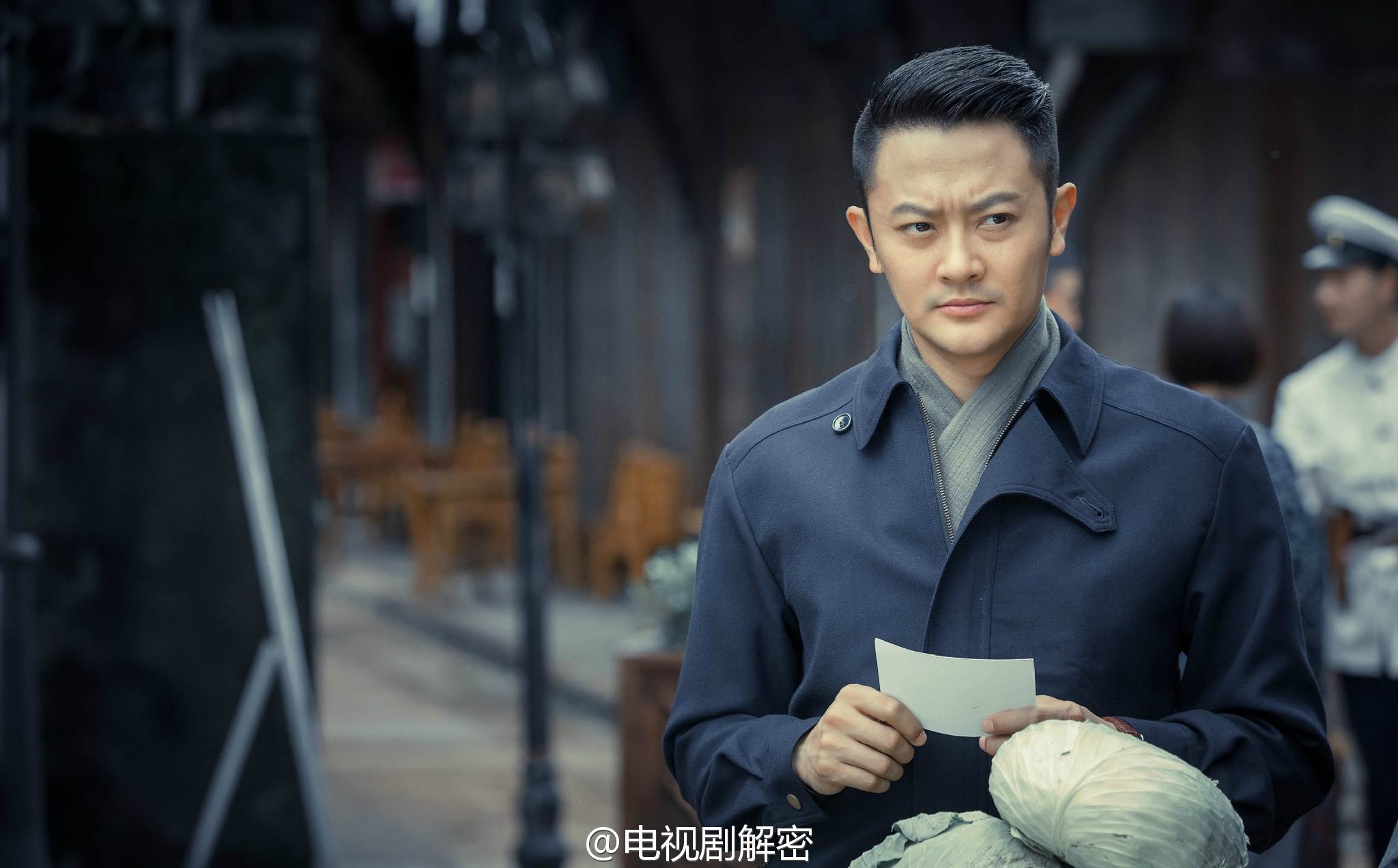  p>《解密》是华策影视出品,根据作家 a target="_blank" href="/item
