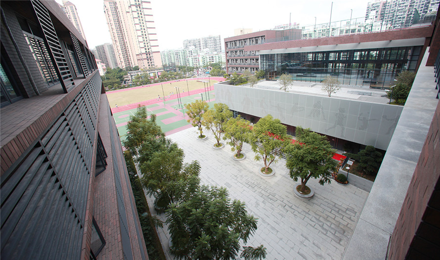 承翰学校国际课程实验校区是经深圳市政府批准的一所开展高中国际课程