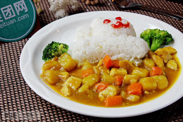 咖喱鸡丁饭