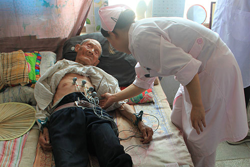 顺义高龄老人体检活动