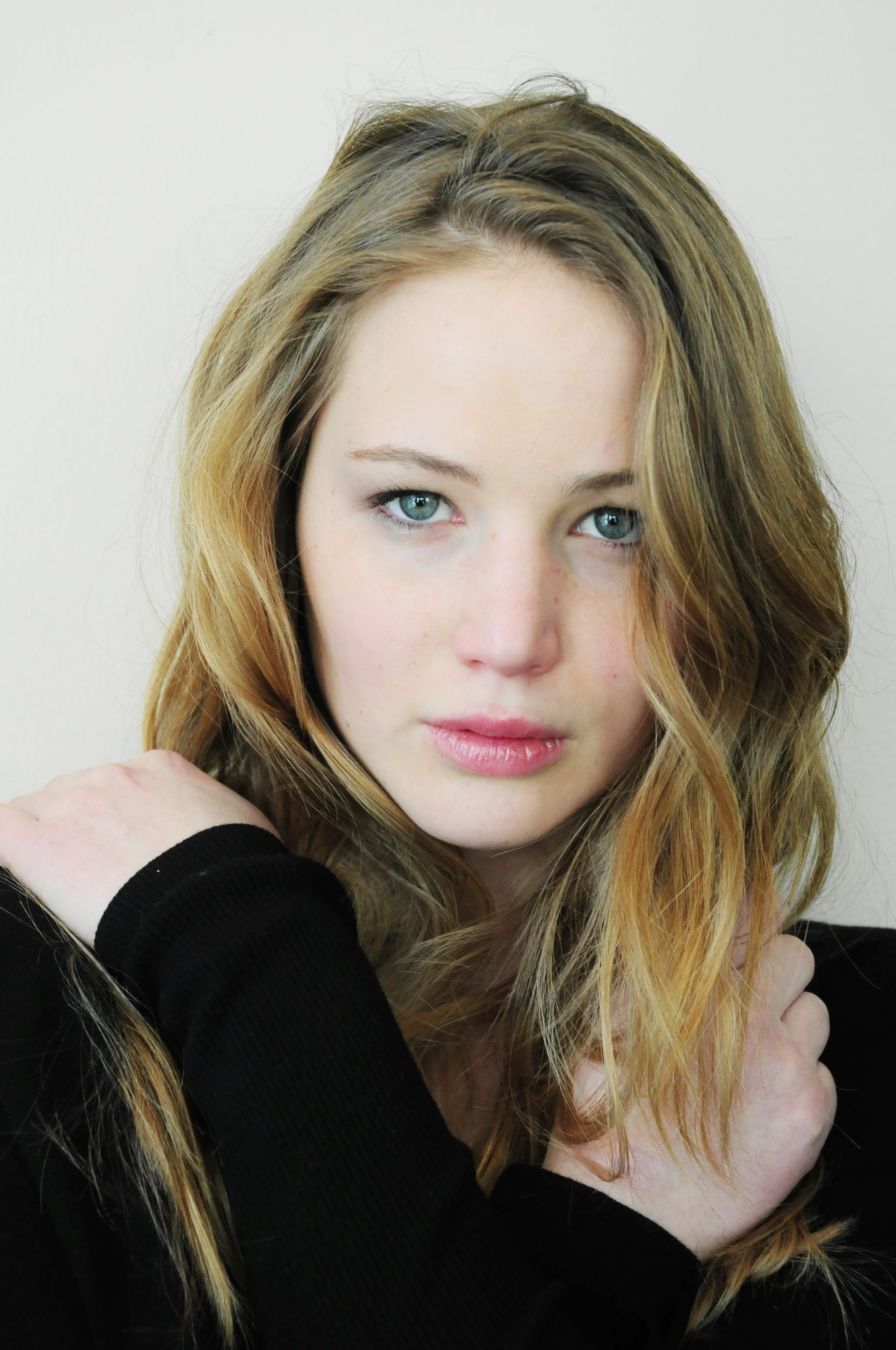  p>詹妮弗·劳伦斯(jennifer lawrence),1990年8月15日出生于美国