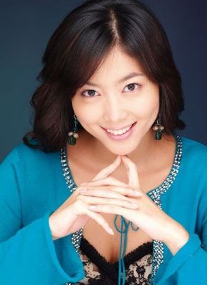  p>吴允儿,1980年10月14日出生于蔚山广域市,毕业于孝诚女子高级中学.