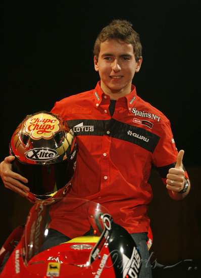  p>豪尔赫·洛伦佐,1987年5月4号出生于西班牙巴利阿里群岛帕尔马