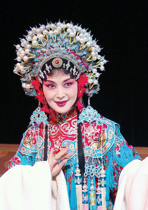 1zp3">吴亚玲,1961年10月出生于安徽芜湖,毕业于安徽省黄梅戏艺术学校