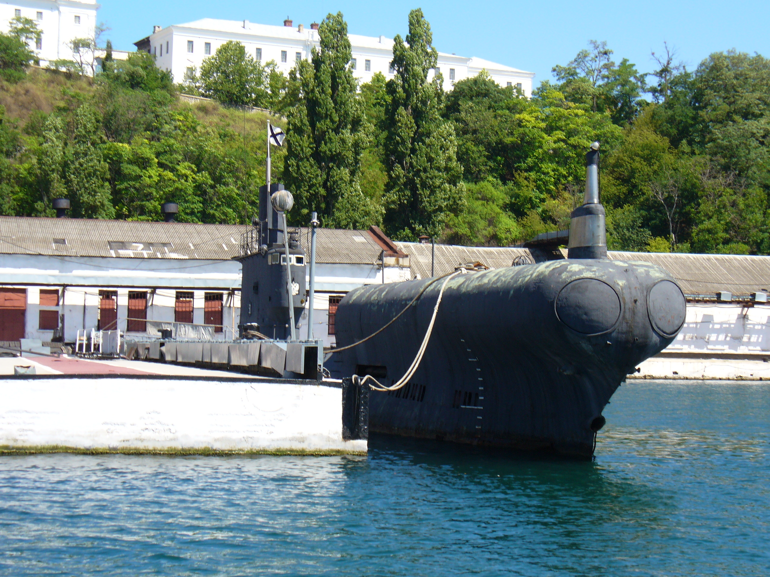  p>633型潜艇(俄文: b>проекта 633 /b>,中文: b>633工程, /b>