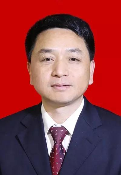  p data-id="gnbl7u0fp7">刘映球,男,汉族,1971年8月出生,湖南岳阳县