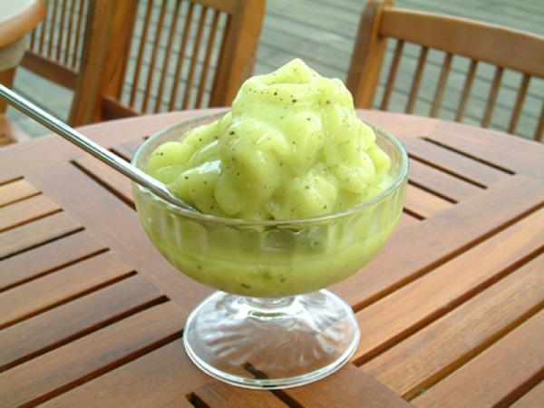 芦荟猕猴桃冰沙