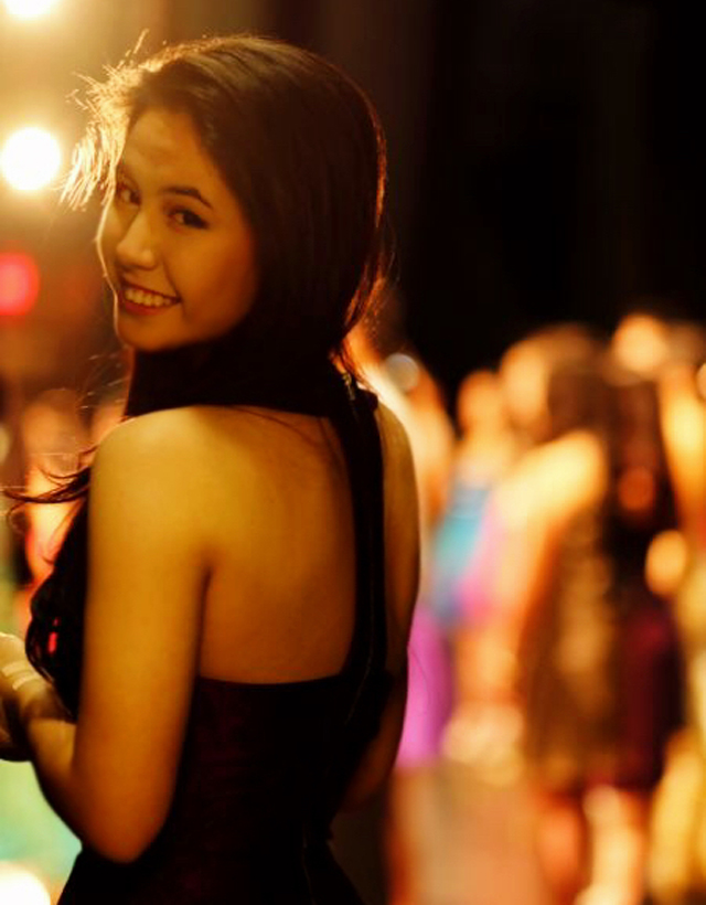  p>李安梅,英文名emily,1999年10月3日出生于新泽西州,就读于蒙哥马利